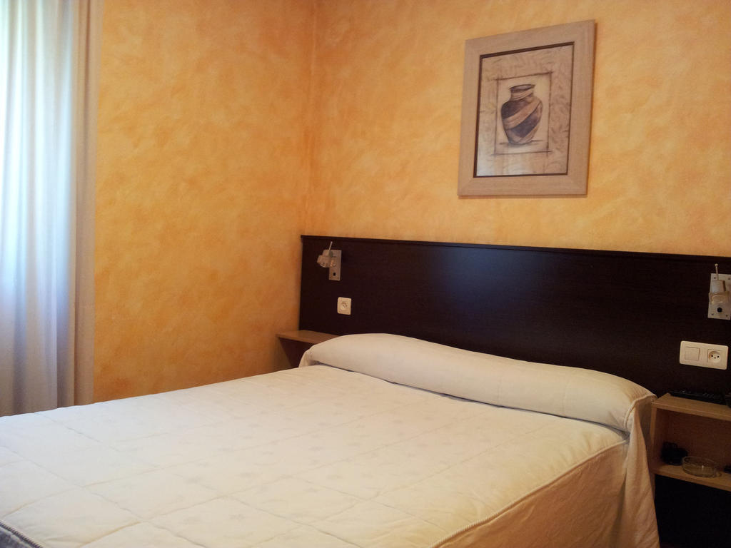 Alojamientos Rio Cares León Chambre photo